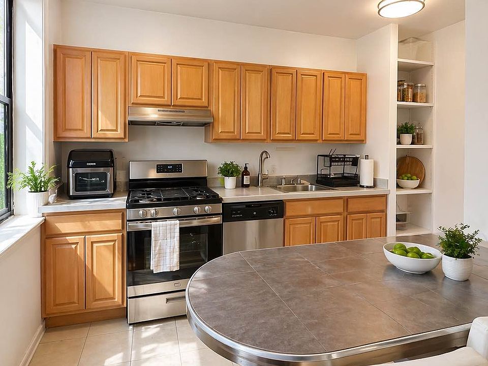1st image of 97 Avenue A APT 3