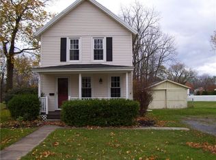 27 Livingston St, Geneseo, NY 14454