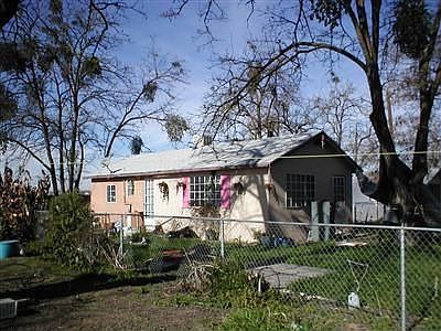 2nd image of 3209 S Swan Ave