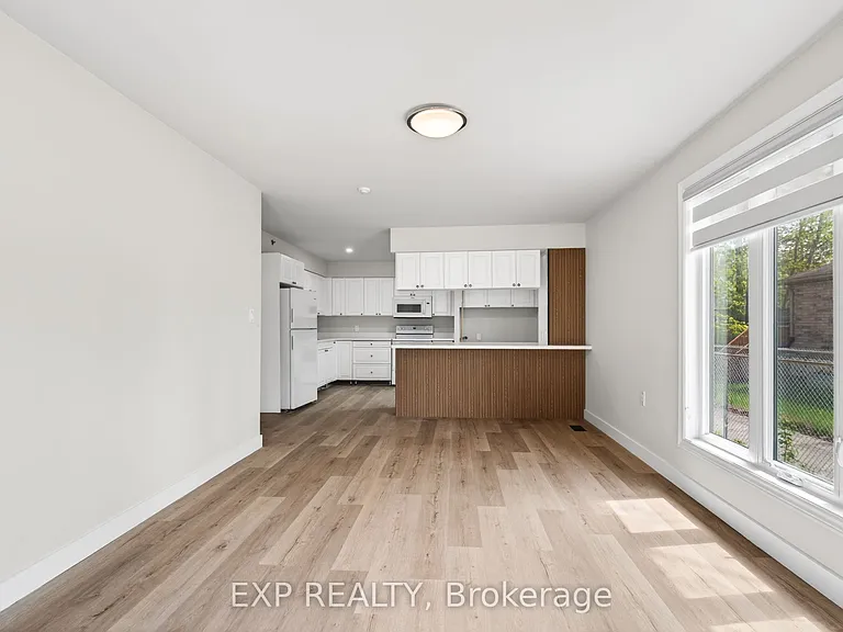 263 Anne St N #1 — Photo 16
