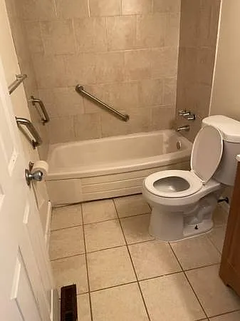 5607 The Alameda — Photo 4