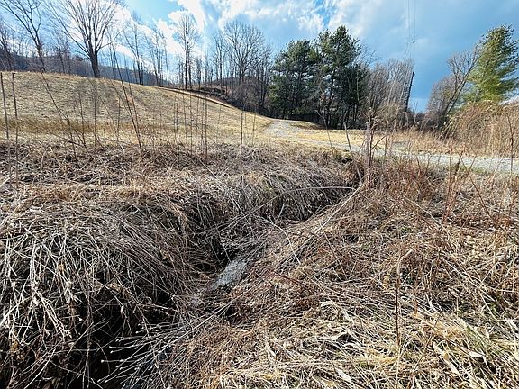 5th image of 6174 Carsonville Rd