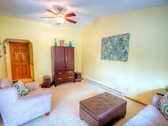 3rd image of 509 Fairview Dr