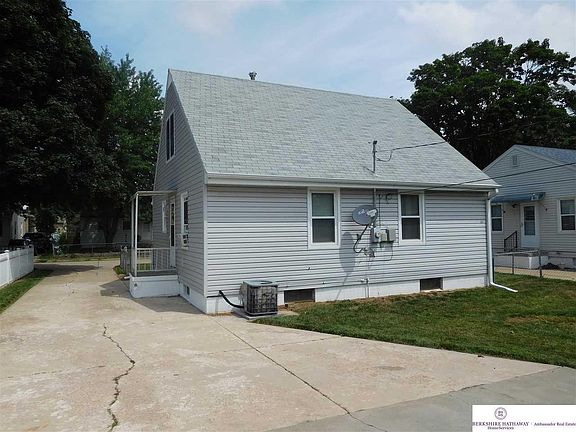 4th image of 1003 E Hopkins Dr