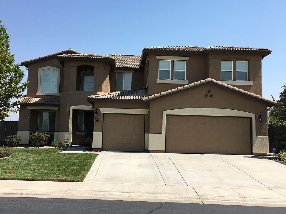 1st image of 33238 Pintail St