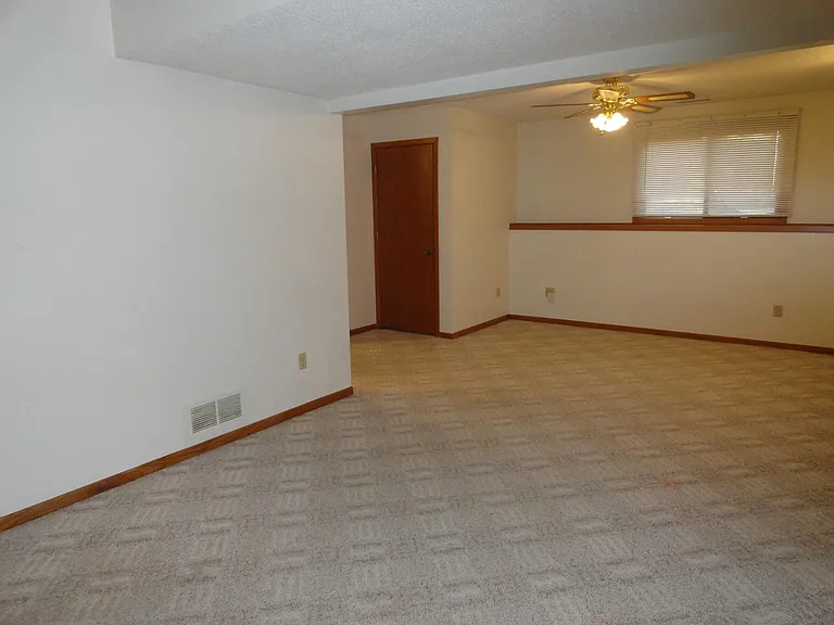 1852 Evergreen Dr NW — Photo 26