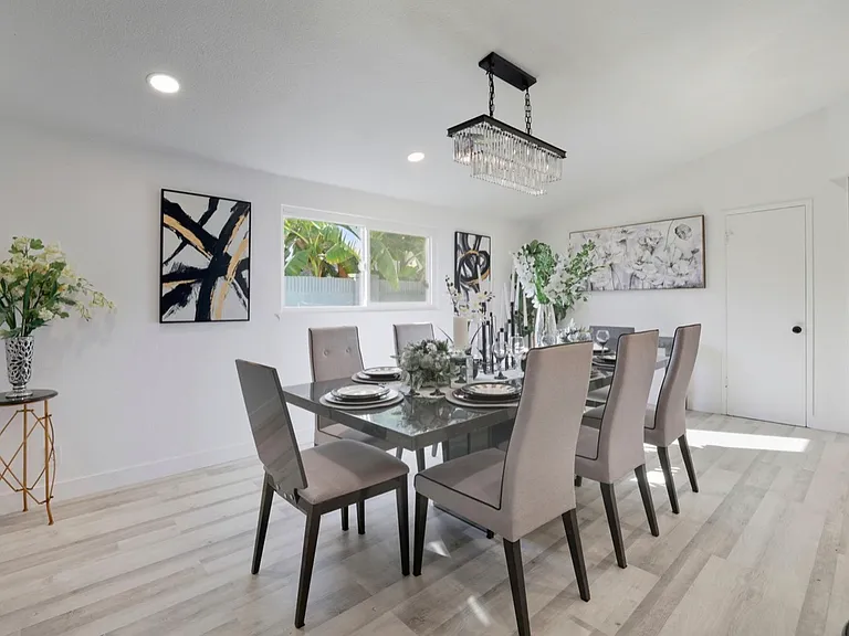 405 S Clara St — Photo 10