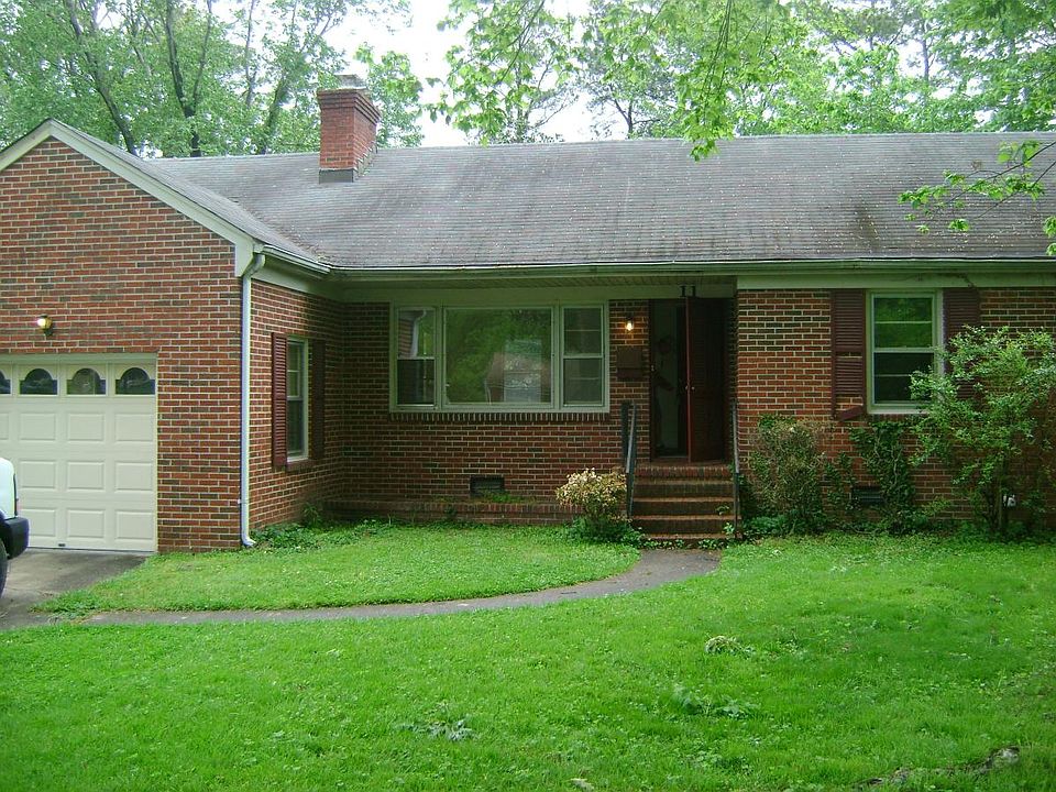 1st image of 11 Paddock Dr