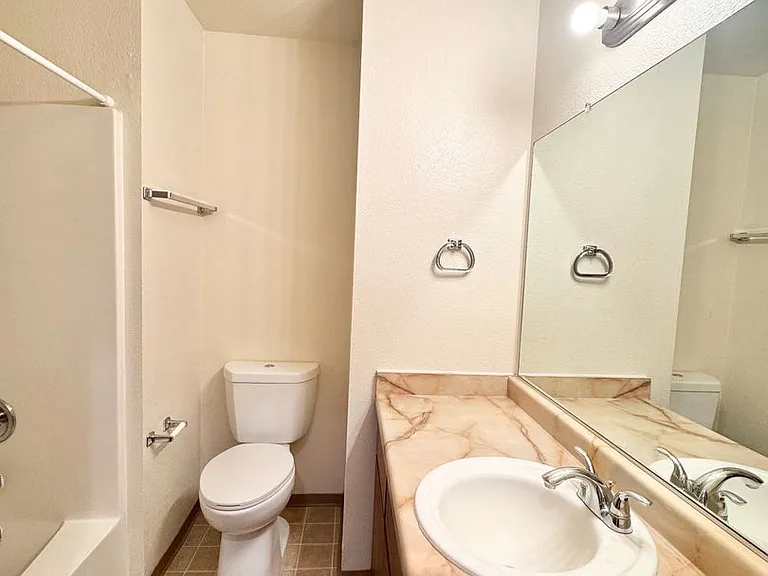 Stadium Village Apartments — Photo 26