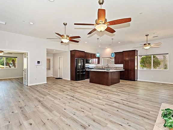 4th image of 8589 Clubhouse Blvd