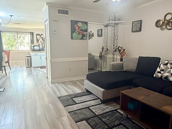 4th image of 7801 Maplewood Dr APT 909