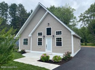 26 N 2nd Ave, Broadalbin, NY 12025