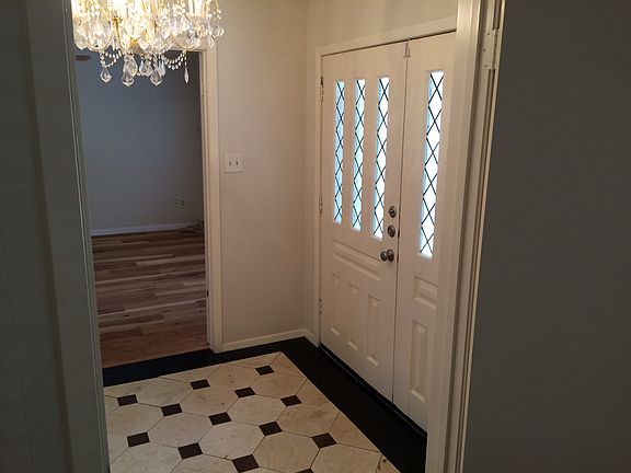 3rd image of 101 Westhaven Dr