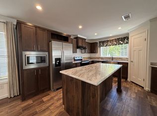 5631 Pinecrest Dr #166, New Pt Richey, FL 34653