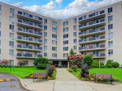 135 Post Avenue #6L, Westbury, NY, 11590