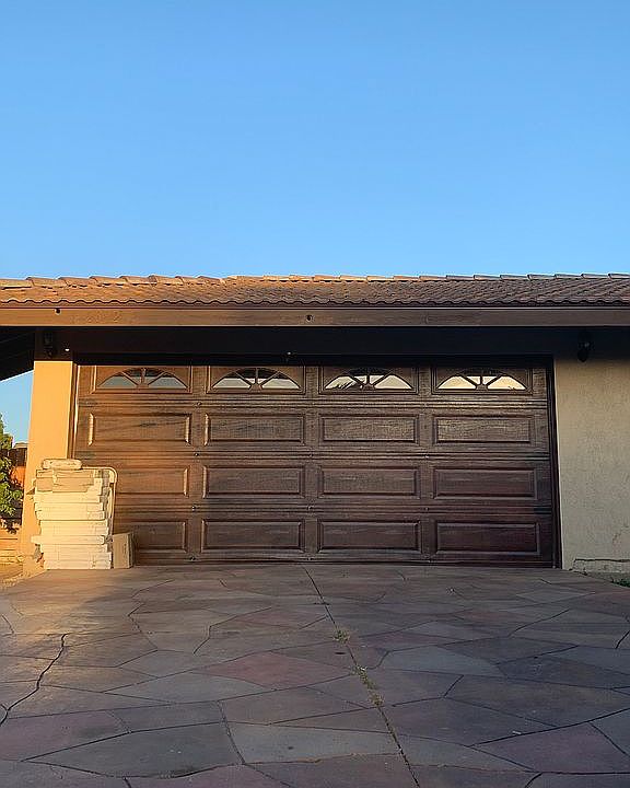 2nd image of 23921 Doe Ct