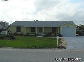 1st image of 821 Phillip Dr