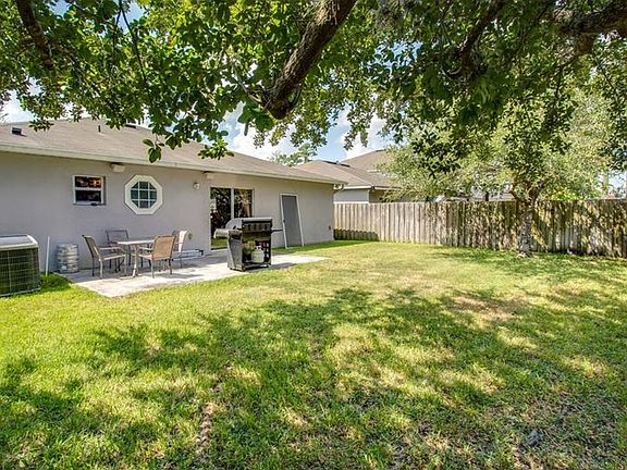 4th image of 14333 Econ Woods Ln