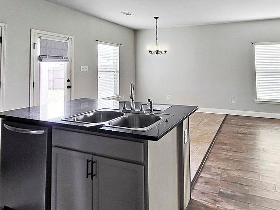 5th image of 14086 Harley Dr