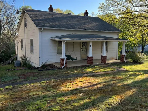 49 Bishop Creek Rd, Lynch Station, VA 24571