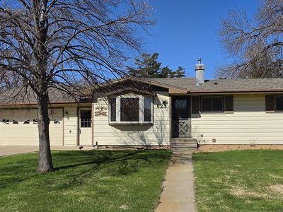 623 Kettering Dr, Aberdeen, SD, 57401