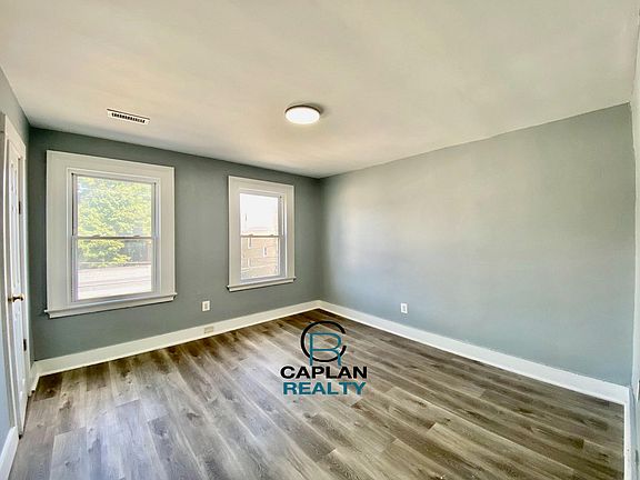 4th image of 62 Elliott St #2