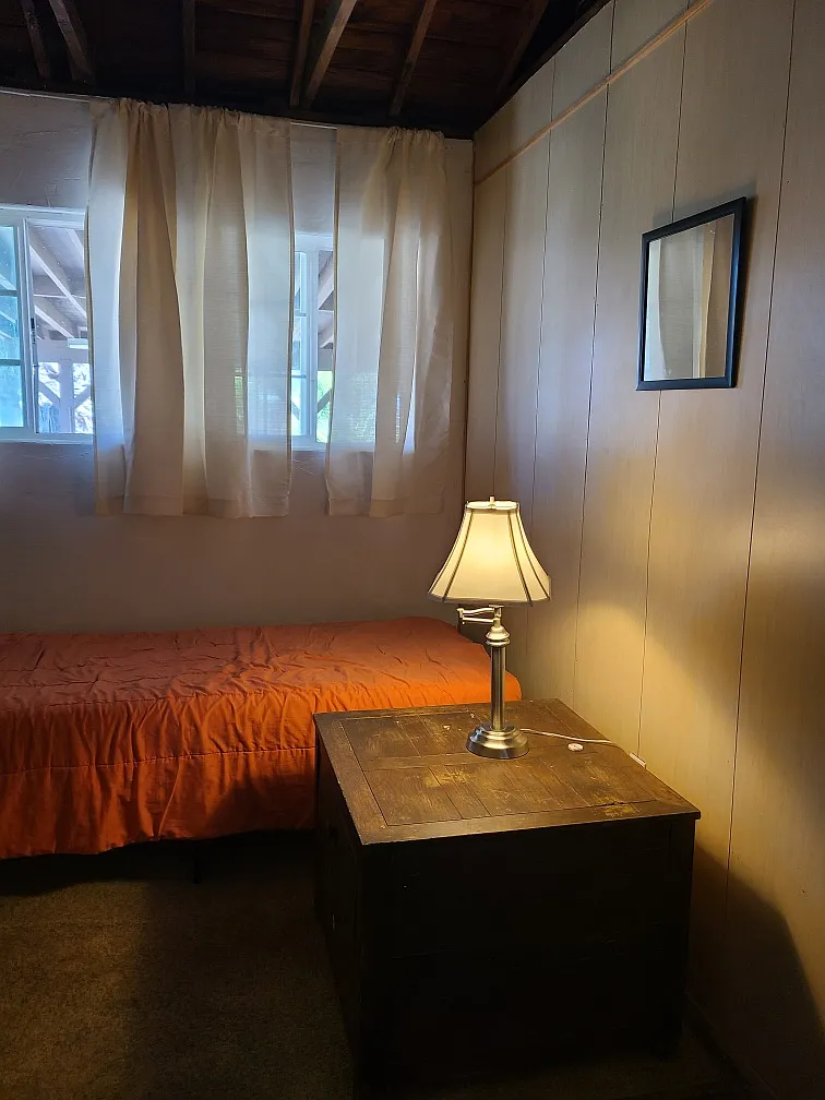 5 bed, 1234 sqft, $640 — Photo 4
