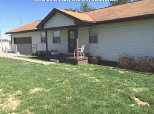 171 Cline Ave, Hurricane, WV 25526