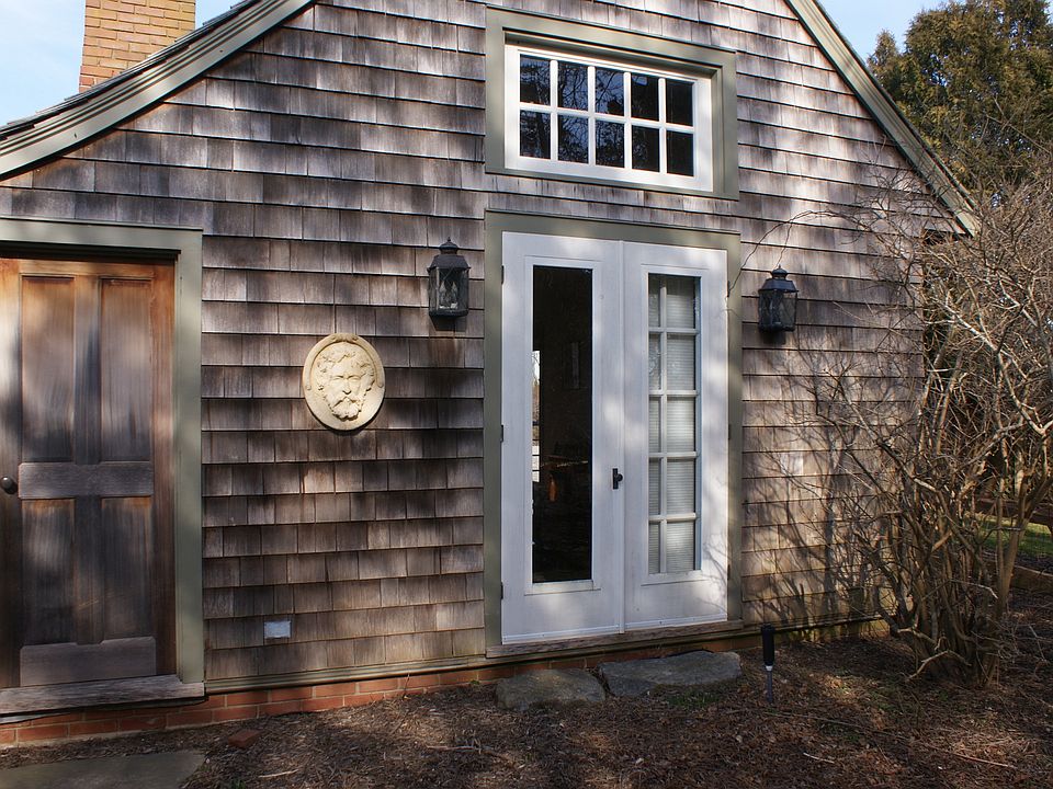 1st image of 602 Sagg Main St