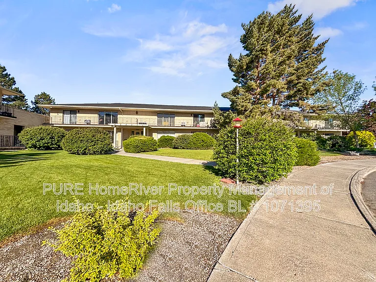 1830 Balboa Dr #K — Photo 17