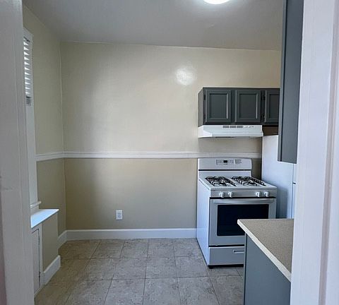 5th image of 845 Sutter St APT 301