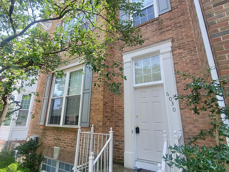 6030 Lincolnia Rd — Photo 2