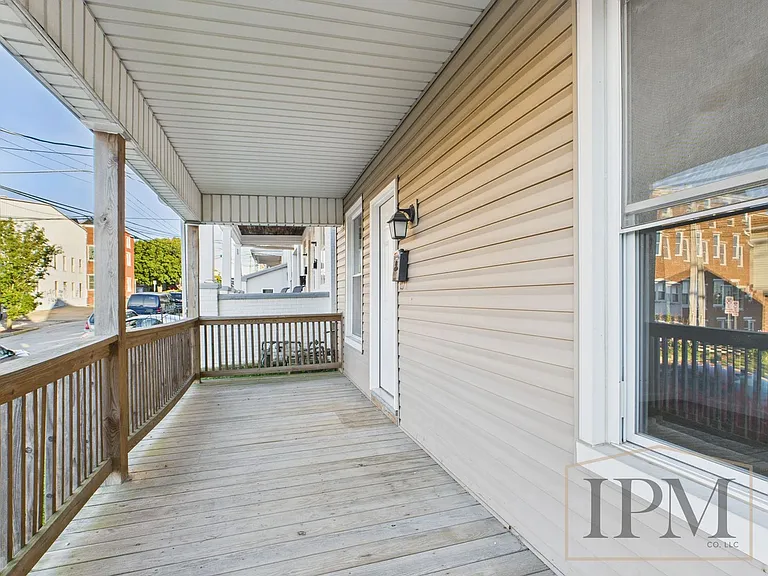26 S Pine St — Photo 2
