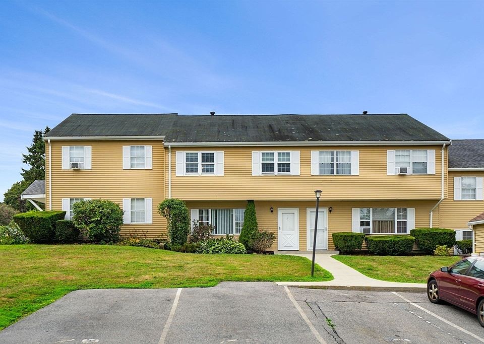 1st image of 3 Pamela Ln