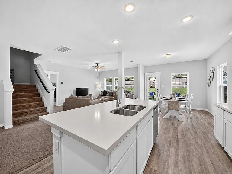 40557 Mostyn Lake Dr — Photo 11