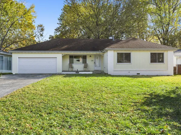 2012 S Roanoke Avenue, Springfield, MO 65807