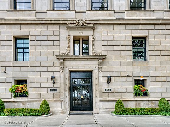 2nd image of 229 E Lake Shore Dr #4W