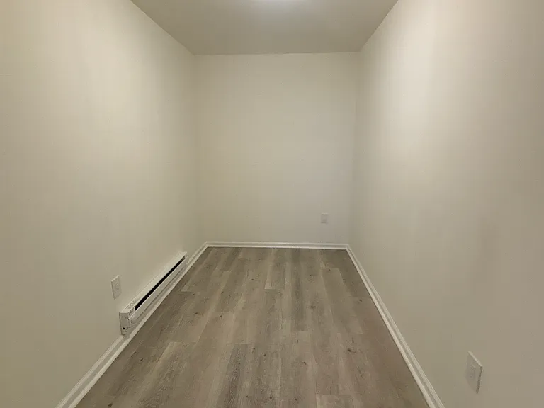 6117 Glenmore Ave #1 — Photo 9