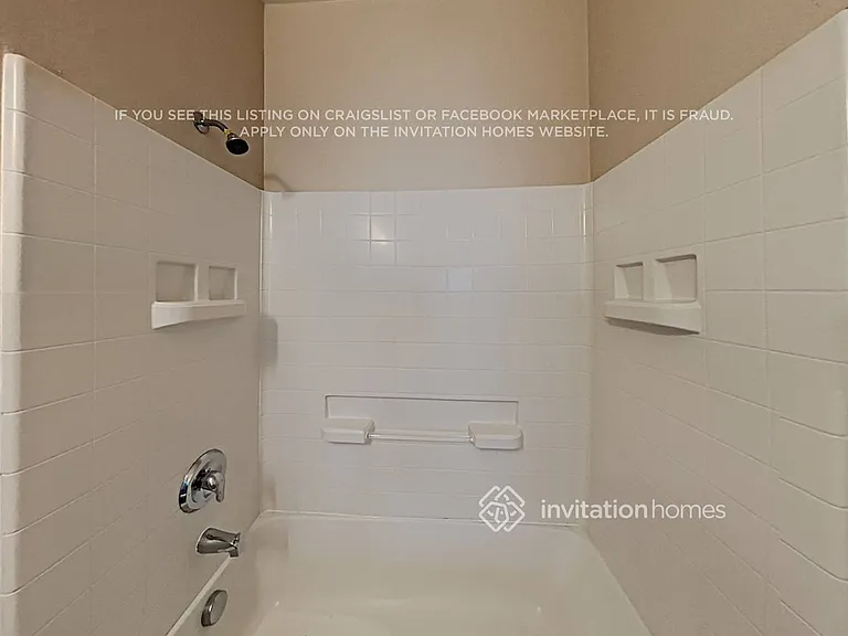 1331 Willow Village Ave — Photo 9