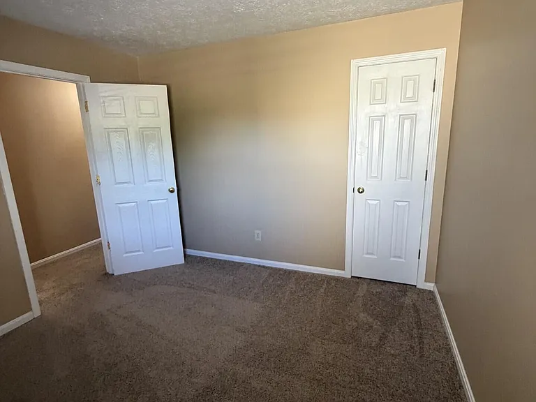 1100 Turkey Foot Rd #5 — Photo 17