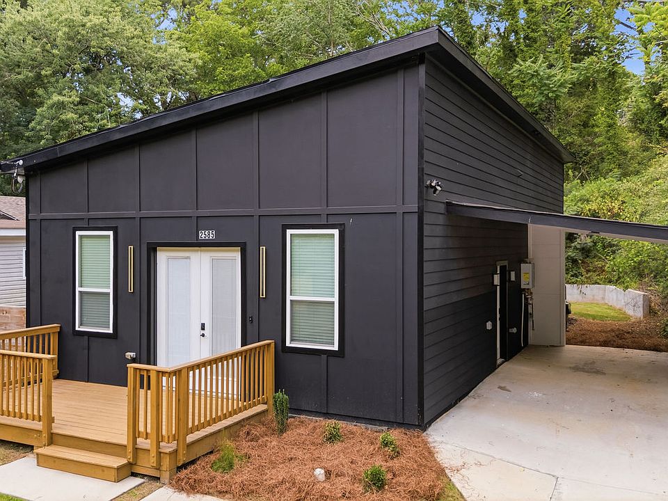 1st image of 2585 Hood Ave NW
