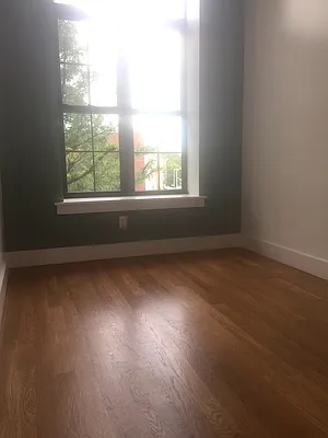 Rented by P Management | media 25