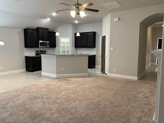 4th image of 340 Pecos Dr