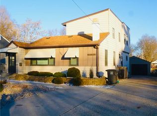 1403 E 15th St, Des Moines, IA 50316