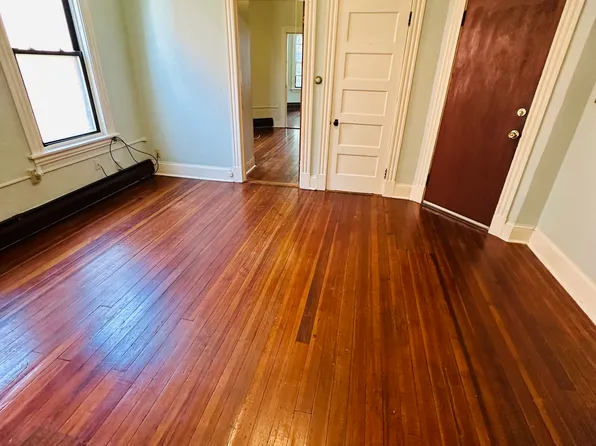 365 Franklin Ave #2S, Hartford, CT 06114