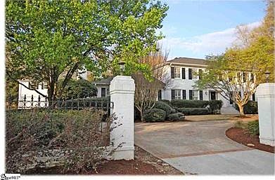 3rd image of 10 Cape Charles Dr