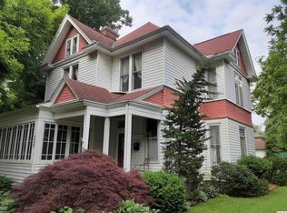 332 S 16th St, Quincy, IL 62301