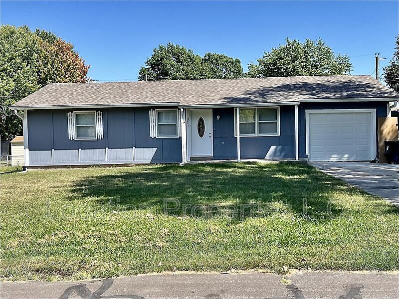 901 W 3rd St, Edgerton, KS 66021 Zillow