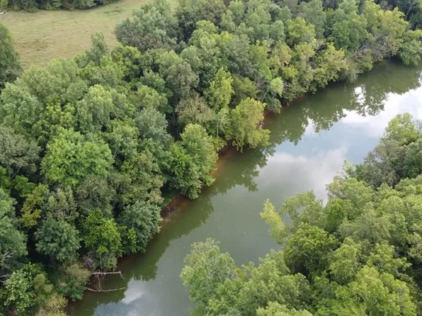 542 Rock Island Shores Dr, Rock Island, TN 38581