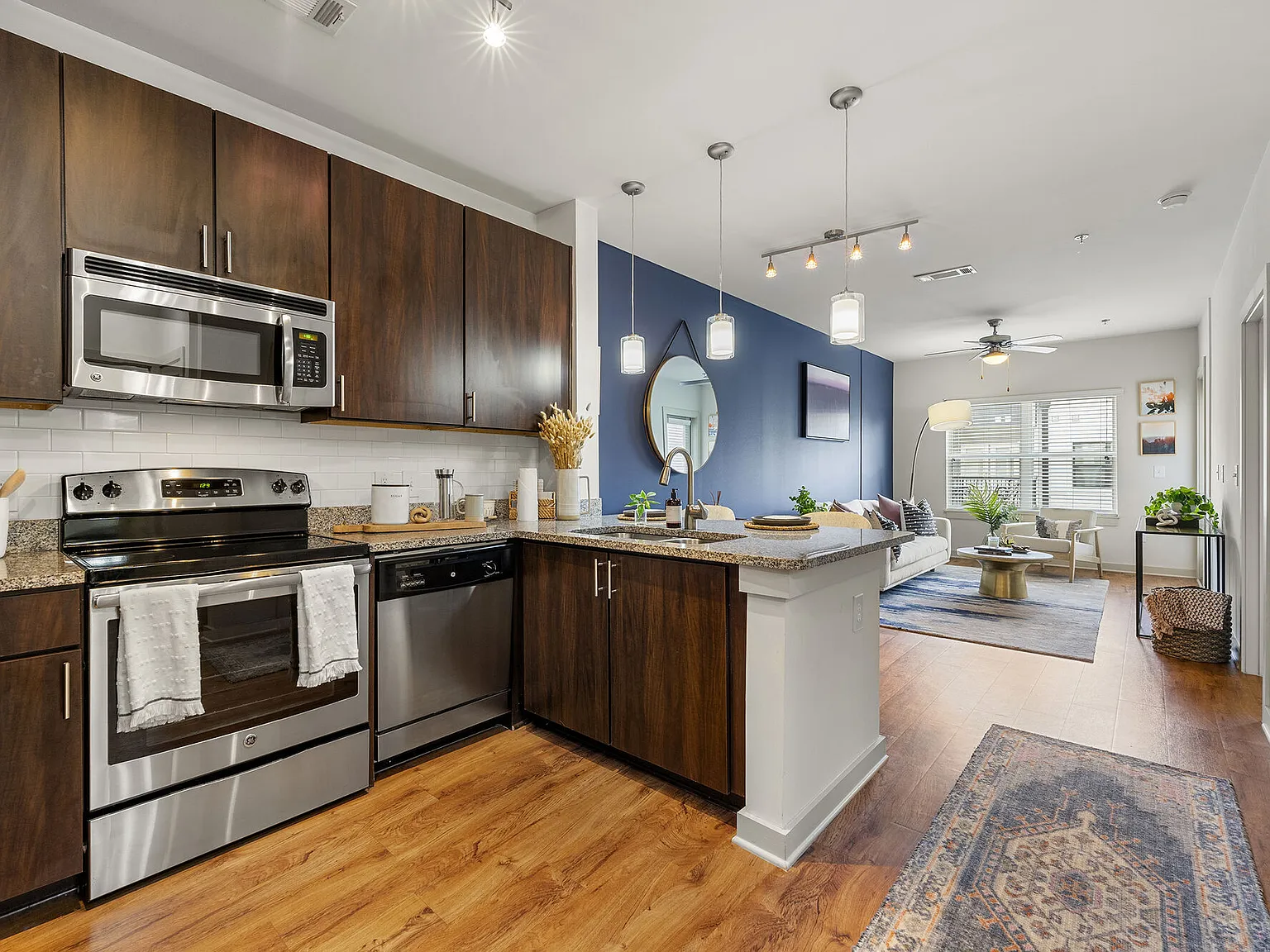 131 Ponce — Photo 4